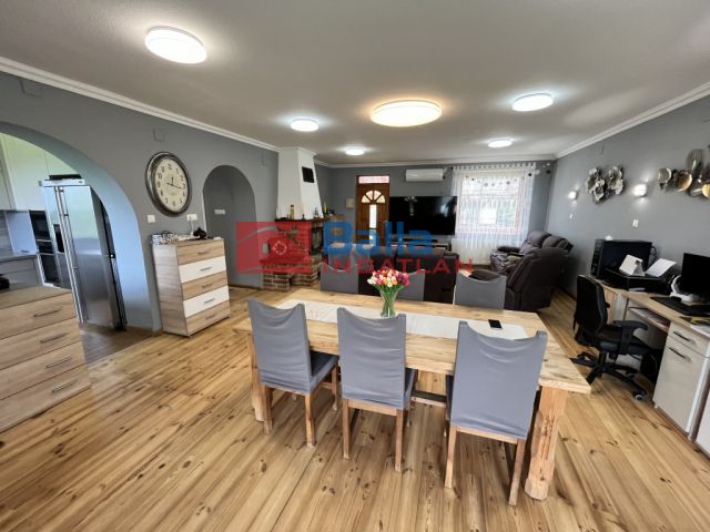 Délegyháza - Kétgenerációs:  160 m²-es családi ház   (115'000'000 ,- Ft)