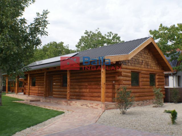 Dömsöd - Duna közeli utca:  114 m²-es családi ház   (114'990'000 ,- Ft)