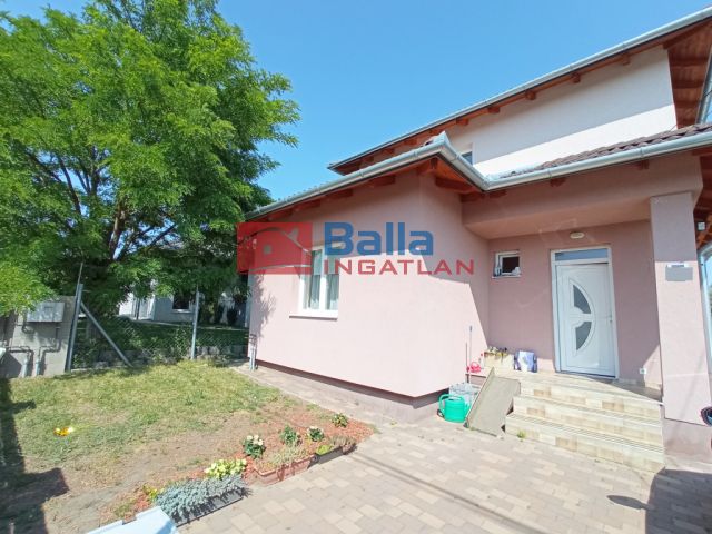 Ecser - Kálvária domb:  122 m²-es családi ház