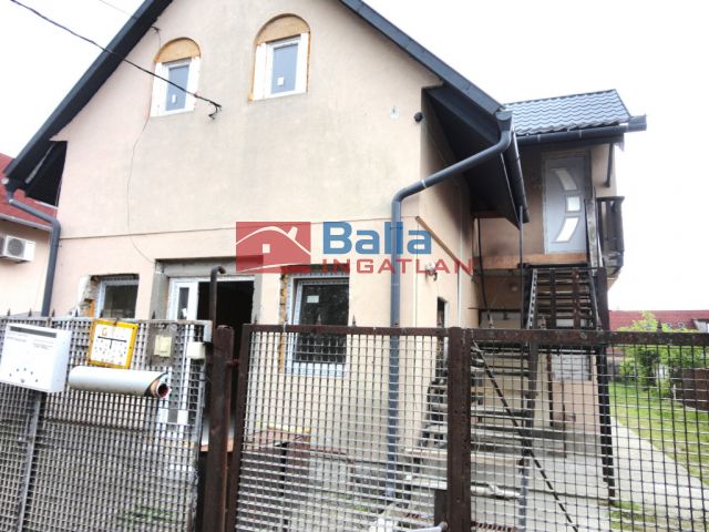 Fót - Béke utca:  140 m²-es családi ház   (108'000'000 ,- Ft)