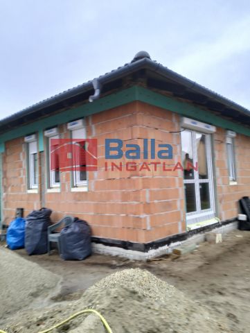 Gyál - Gyálliget utca:  100 m²-es családi ház   (115'900'000 ,- Ft)