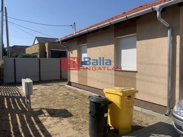 Gyál - Juhász Gy. utca:  120 m²-es családi ház   (135'000'000 ,- Ft)