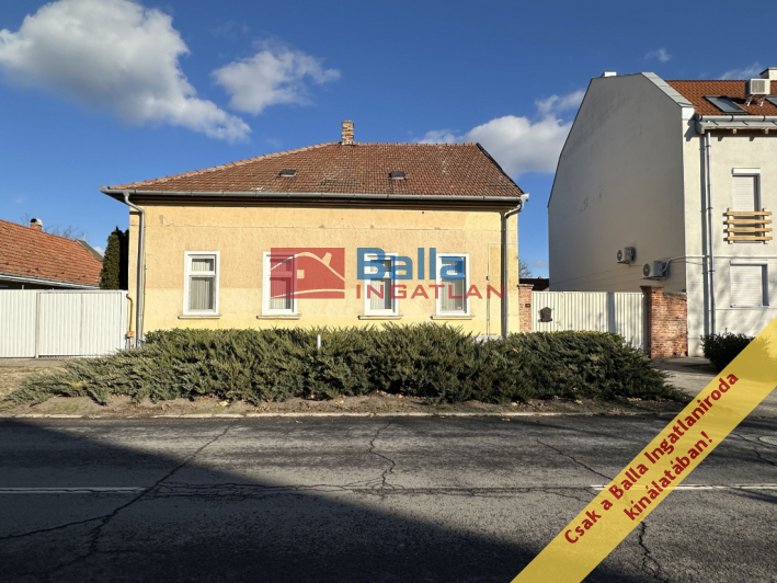 Jászberény - Belvárosban:  120 m&sup2;-es családi ház   (47'800'000 ,- Ft)