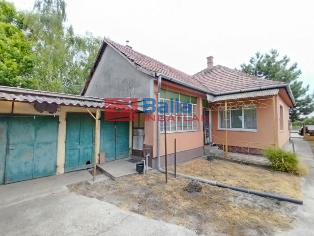 Makád - Központ:  85 m²-es családi ház   (33'000'000 ,- Ft)