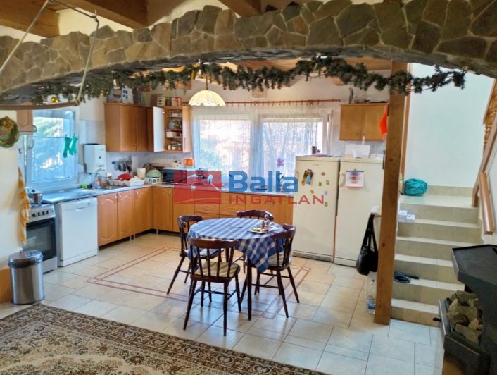 Mogyoród - Őzjáték utca:  127 m&sup2;-es családi ház   (117'000'000 ,- Ft)