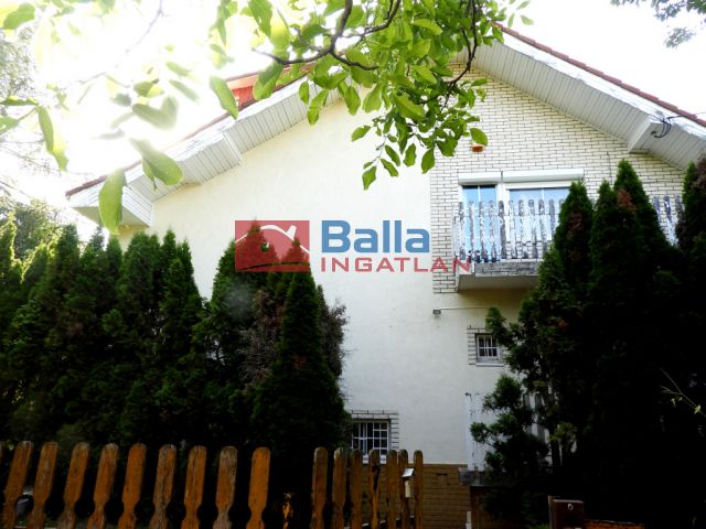 Nagykovácsi - Semmelweis utca:  219 m²-es családi ház   (170'000'000 ,- Ft)