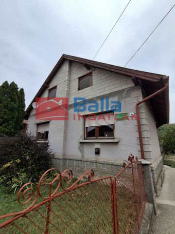 Ózd - Csépány út:  90 m²-es családi ház   (13'900'000 ,- Ft)