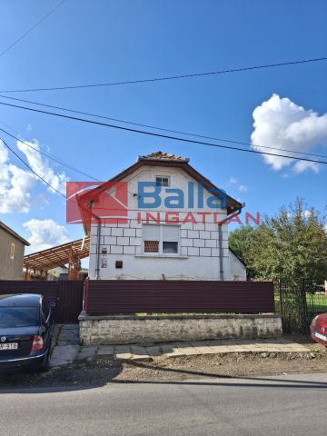 Ózd - Szentsimoni út:  97 m²-es családi ház   (17'000'000 ,- Ft)