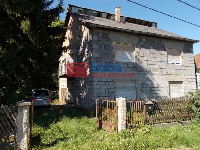 Ózd - Taksony vezér utca:  150 m²-es családi ház   (10'500'000 ,- Ft)