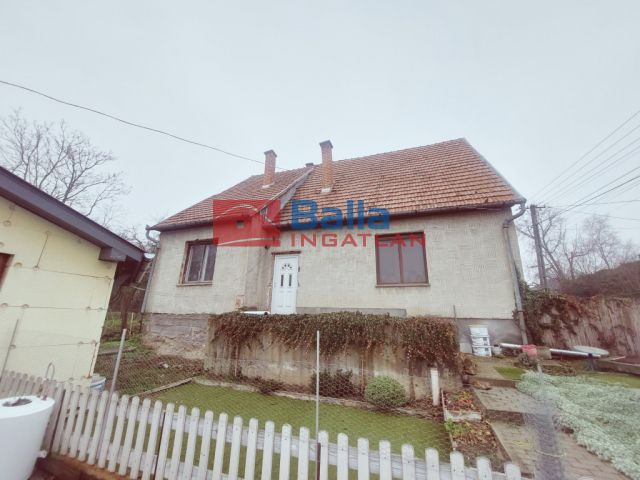 Pécel - Kun J utca:  150 m&sup2;-es családi ház   (125'990'000 ,- Ft)