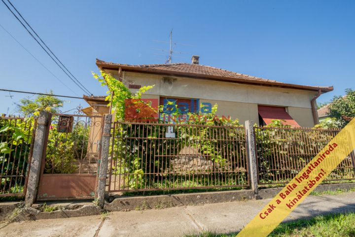 Penc - Béke utca:  74 m²-es családi ház   (52'000'000 ,- Ft)