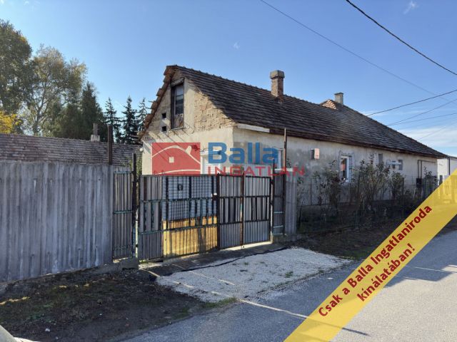 Ráckeve - Arany János utca:  100 m²-es családi ház   (25'000'000 ,- Ft)