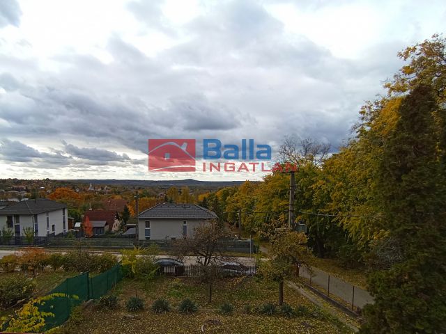 Szada - Szőlőhegyi játszótér közeli utca:  68 m²-es családi ház   (99'900'000 ,- Ft)