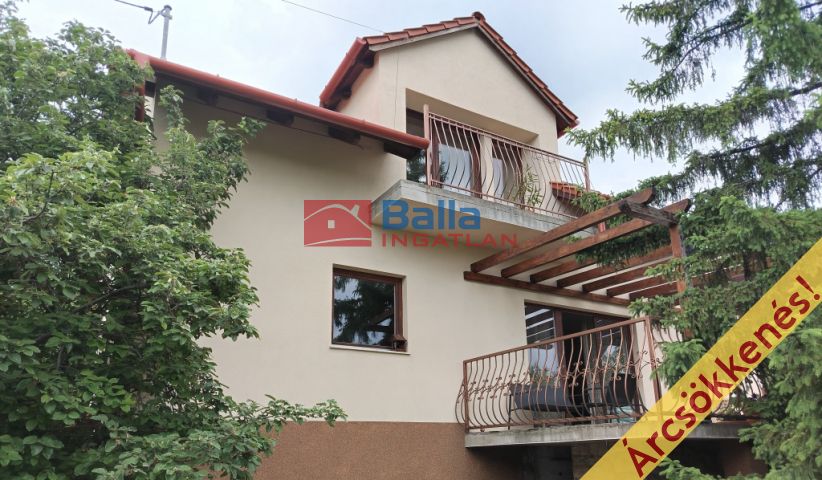 Szentendre - Árok utca:  159 m²-es családi ház   (168'800'000 ,- Ft)