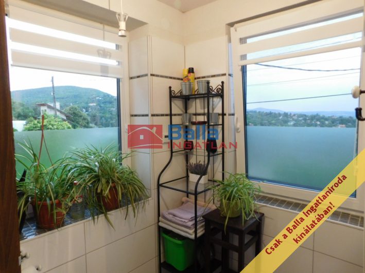 Szentendre - Napos sétány:  117 m&sup2;-es családi ház   (120'000'000 ,- Ft)