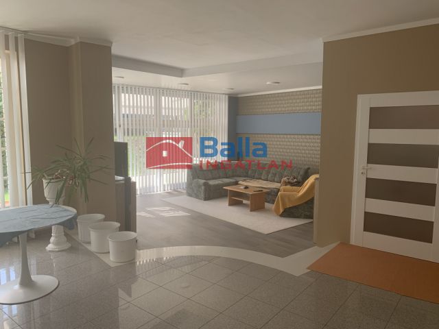 Szentendre - Sztaravodai út:  370 m²-es családi ház
