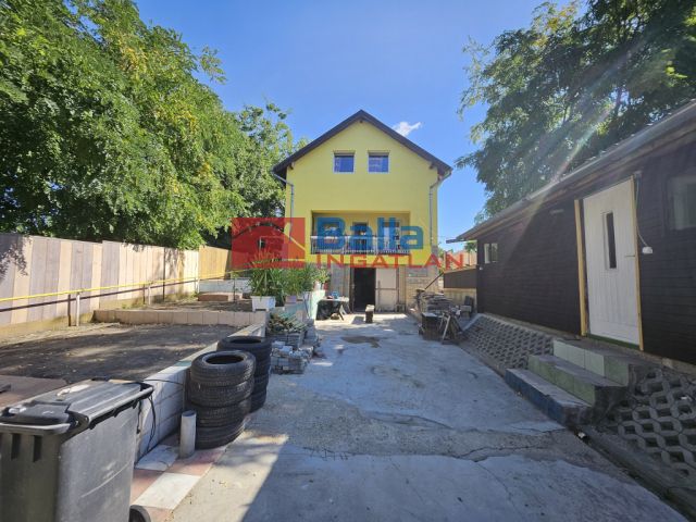 Szigetszentmiklós - Kakukkfű utca:  230 m²-es családi ház   (85'000'000 ,- Ft)