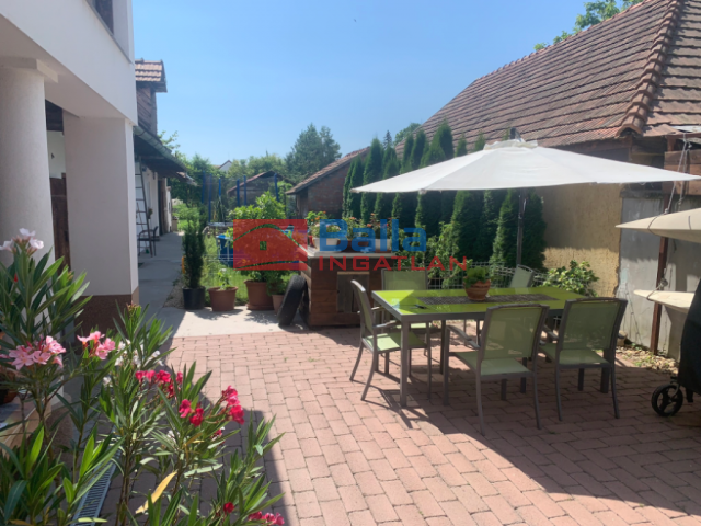 Tahitótfalu - Petőfi S utca:  180 m²-es családi ház   (99'900'000 ,- Ft)