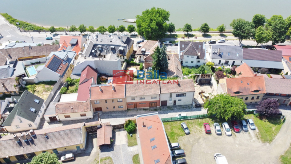 Vác - Dunapart közeli:  129 m&sup2;-es családi ház   (149'999'000 ,- Ft)