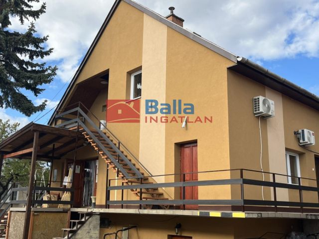 Vecsés - Jó befektetés:  267 m²-es családi ház   (119'900'000 ,- Ft)