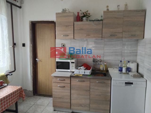 Zichyújfalu - Wesselényi utca:  100 m²-es családi ház   (30'000'000 ,- Ft)