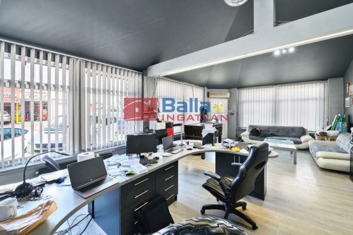 XV. Kerület (Rákospalota) - Rákospalota M3 autópálya csomópontban:  147 m²-es egyéb üzlethelyiség   (950'000 ,- Ft)