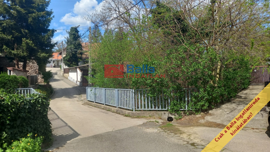 Budakalász - Patak sor:  26 m&sup2;-es házrész   (30'000'000 ,- Ft)