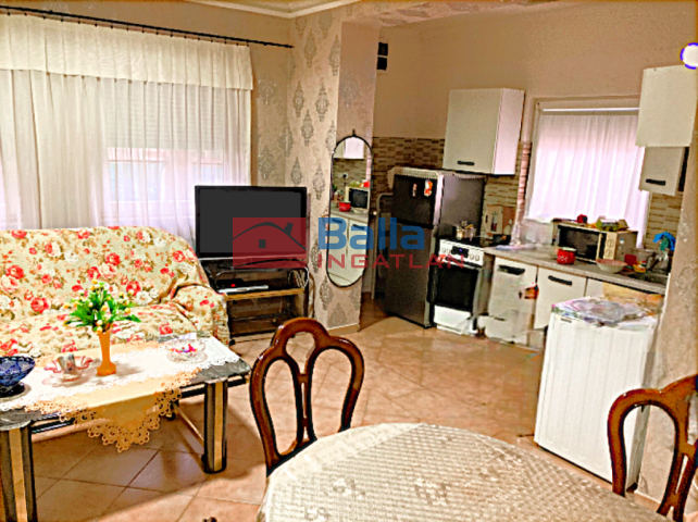 XV. Kerület (Pestújhely) - Thököly utca:  80 m²-es házrész   (69'000'000 ,- Ft)