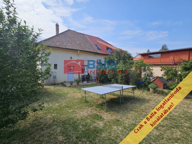 XV. Kerület (Rákospalota-Kertváros) - Csomád utca:  50 m²-es házrész