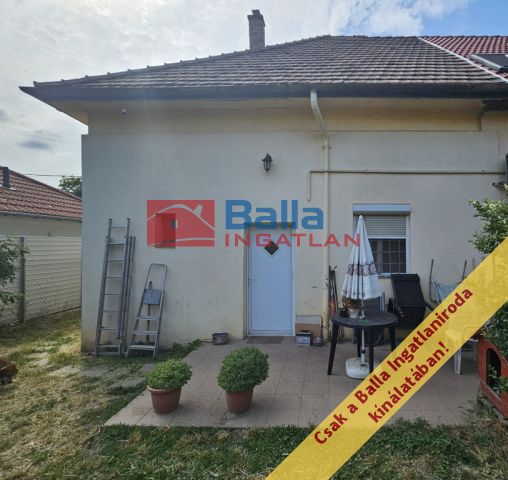 XV. Kerület (Rákospalota-Kertváros) - Csomád utca:  50 m²-es házrész   (72'500'000 ,- Ft)
