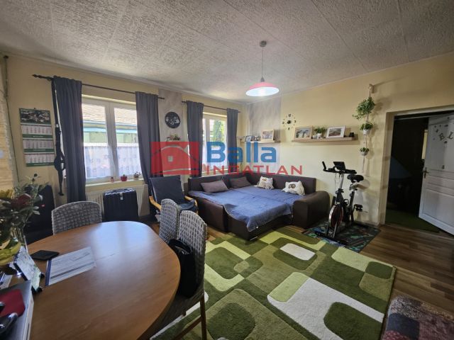 XV. Kerület (Rákospalota) - Szentmihályi   közeli út:  63 m²-es házrész   (67'500'000 ,- Ft)