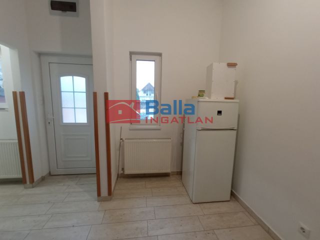 XVI. Kerület (Rákosszentmihály) - Attila utca:  40 m&sup2;-es házrész   (180'000 ,- Ft)