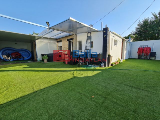 XVII. Kerület (Rákoshegy) - Lőrinci út:  37 m²-es házrész   (39'600'000 ,- Ft)