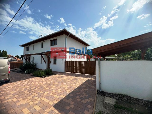 Rád - Berzsenyi Dániel utca:  98 m²-es ikerház   (128'000'000 ,- Ft)