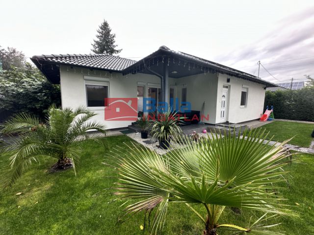 Szigethalom - Csendes környezet:  98 m²-es ikerház   (109'500'000 ,- Ft)