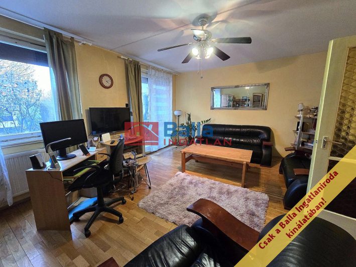 IV. Kerület (Megyer) - Rózsabokor utca:  112 m&sup2;-es sorház   (129'000'000 ,- Ft)