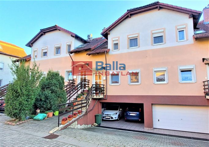 Dunakeszi - Széchenyi utca:  95 m²-es sorház   (105'000'000 ,- Ft)