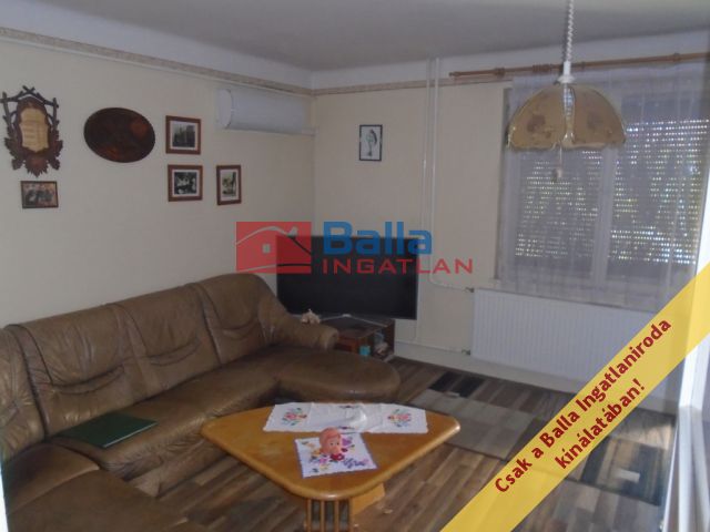 Tiszakécske - Szabolcska Mihály utca:  93 m²-es sorház