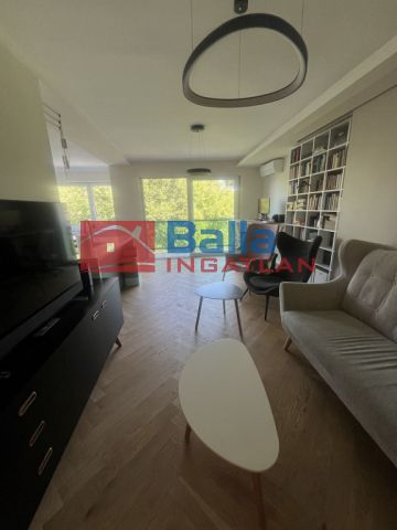 I. Kerület (Naphegy) - Naphegy utca:  73 m²-es társasházi lakás   (450'000 ,- Ft)