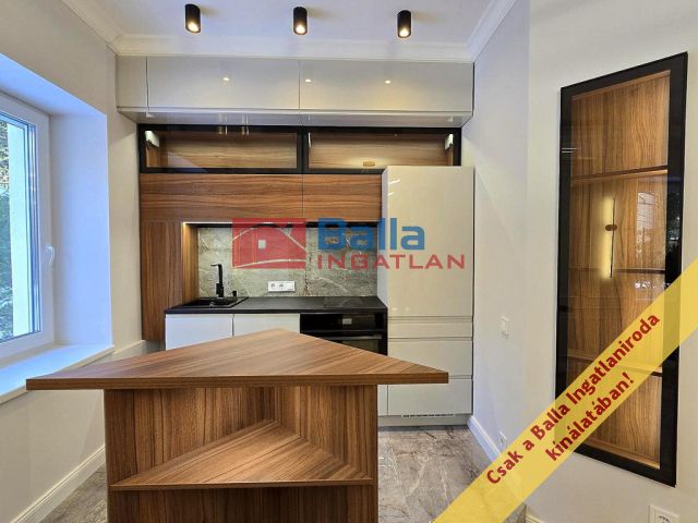 II. kerület (Pasarét) - Pasaréti út:  24 m&sup2;-es társasházi lakás   (72'900'000 ,- Ft)