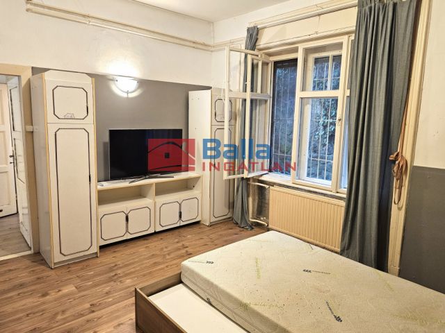 III. Kerület (Remetehegy) - Remetehegy utca:  36 m²-es társasházi lakás   (49'900'000 ,- Ft)