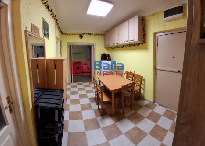 IV. Kerület (Káposztásmegyer I.) - Kordován tér:  67 m²-es társasházi lakás   (82'000'000 ,- Ft)