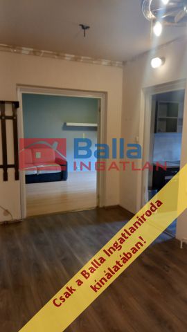 IV. Kerület (Káposztásmegyer I.) - Lóverseny tér:  67 m²-es társasházi lakás   (73'000'000 ,- Ft)