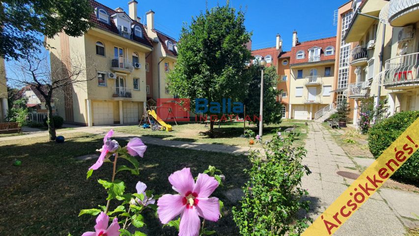 IV. Kerület (Megyer) - Gyertyaláng utca:  52 m²-es társasházi lakás   (65'900'000 ,- Ft)