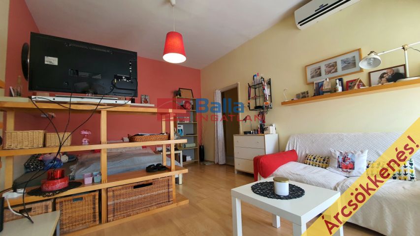 IV. Kerület (Megyer) - Gyertyaláng utca:  52 m²-es társasházi lakás   (69'900'000 ,- Ft)
