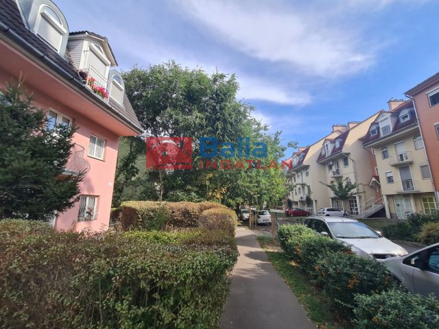 IV. Kerület (Megyer) - Gyertyaláng utca:  58 m²-es társasházi lakás   (74'900'000 ,- Ft)