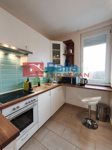 IV. Kerület (Megyer) - Reviczky utca:  49 m²-es társasházi lakás   (69'900'000 ,- Ft)