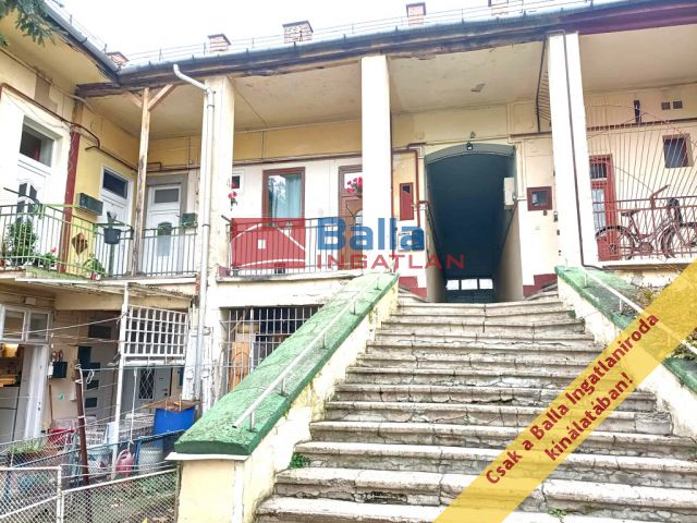 IV. Kerület (Újpest) - Baross utca:  31 m²-es társasházi lakás   (34'000'000 ,- Ft)