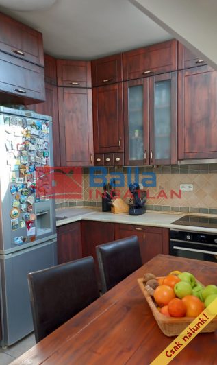 IV. Kerület (Újpest) - Károlyi István utca:  80 m&sup2;-es társasházi lakás   (112'000'000 ,- Ft)