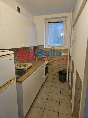 IV. Kerület (Újpest) - Pozsonyi utca:  56 m²-es társasházi lakás   (250'000 ,- Ft)